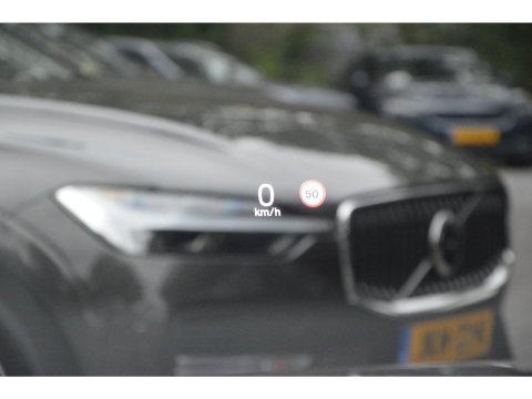 Volvo V90 T4 Inscription | Massage | Panorama dak | Standkachel | Trekhaak | Head-Up | Harman en Kardon