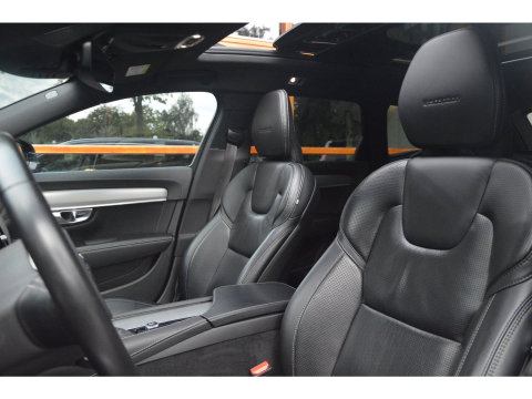 Volvo V90 T4 Inscription | Massage | Panorama dak | Standkachel | Trekhaak | Head-Up | Harman en Kardon