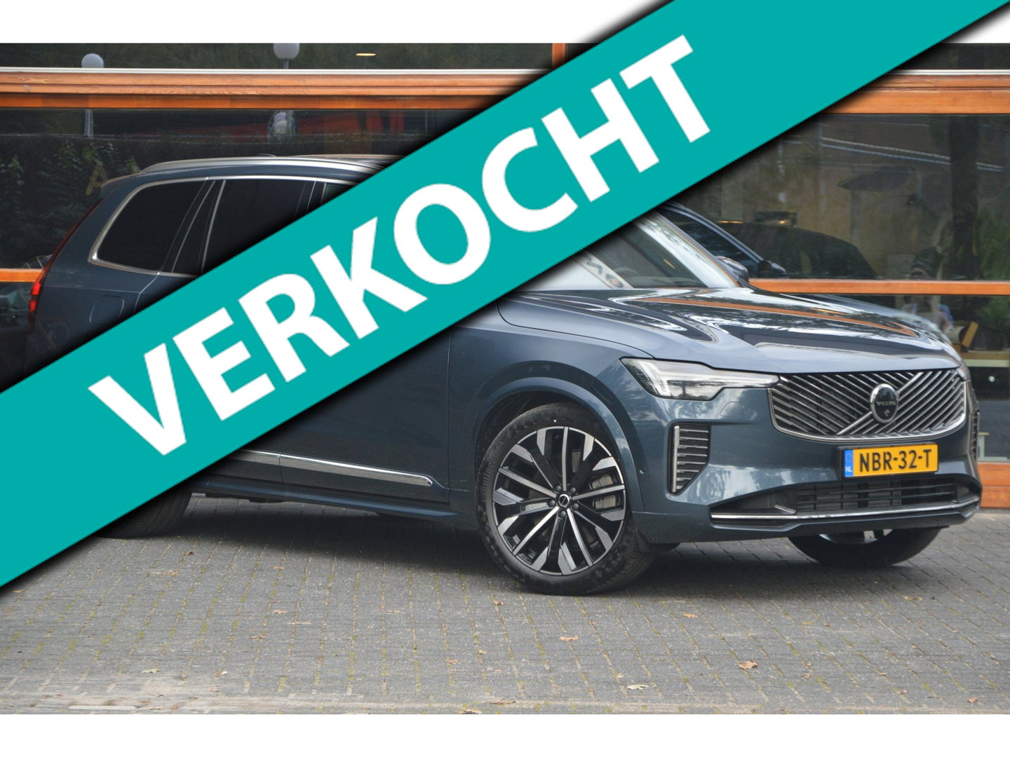 Volvo XC90 T8 Hybride AWD Plus Bright | Luchtvering | Head-Up Display | 360° Camera | Panoramadak | Stoel + Stuur Verwarmd |