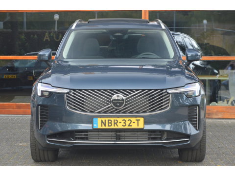 Volvo XC90 T8 Hybride AWD Plus Bright | Luchtvering | Head-Up Display | 360° Camera | Panoramadak | Stoel + Stuur Verwarmd |