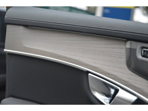 Volvo XC90 T8 Hybride AWD Plus Bright | Luchtvering | Head-Up Display | 360° Camera | Panoramadak | Stoel + Stuur Verwarmd |