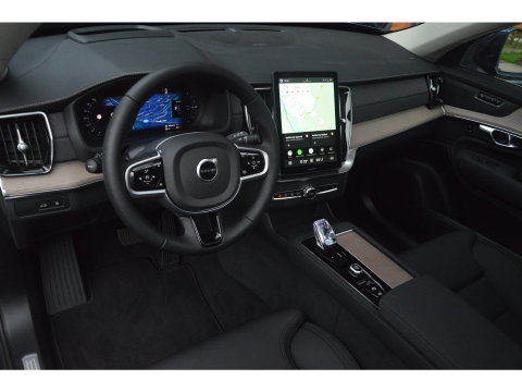 Volvo XC90 T8 Hybride AWD Plus Bright | Luchtvering | Head-Up Display | 360° Camera | Panoramadak | Stoel + Stuur Verwarmd |