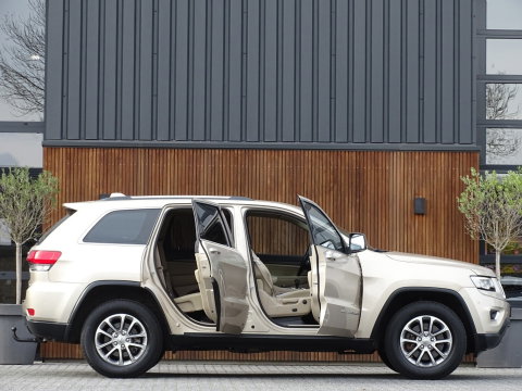 Jeep Grand Cherokee Grand Cherokee 3.7 V6 Laredo / trekhaak / LED