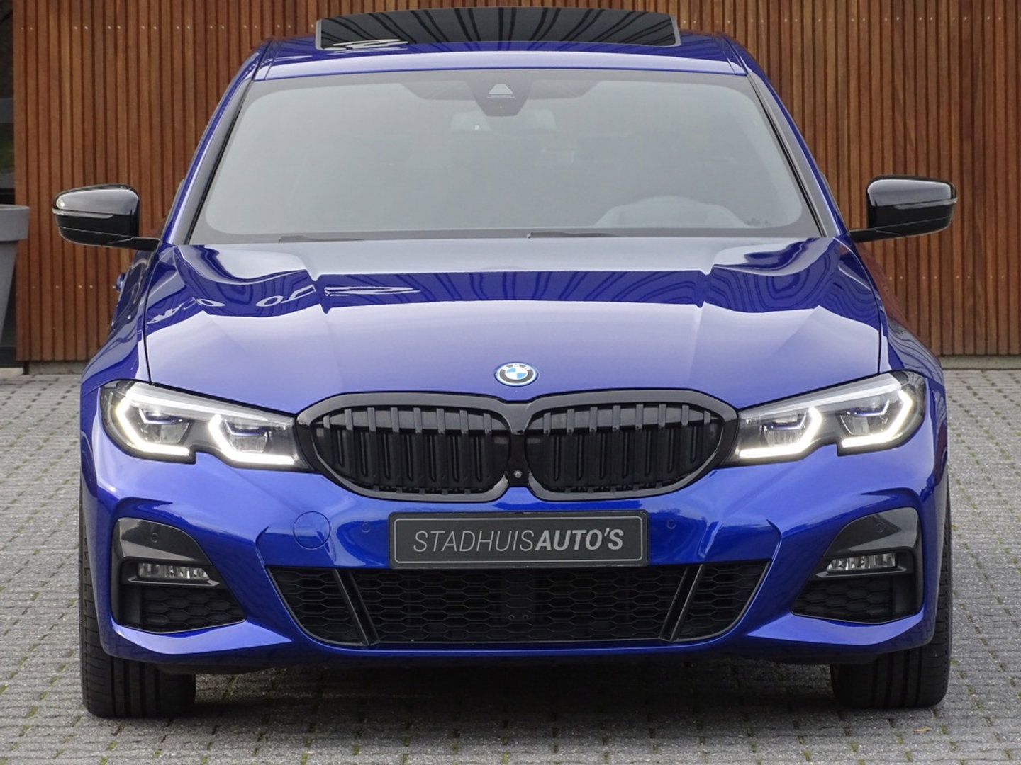 BMW 3 Serie Limousine 330e 292PK M-sport / M-Stoel / Carbon / Laser / 360° / BTW