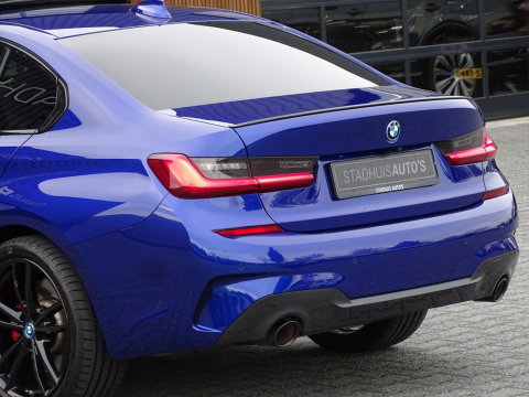 BMW 3 Serie Limousine 330e 292PK M-sport / M-Stoel / Carbon / Laser / 360° / BTW