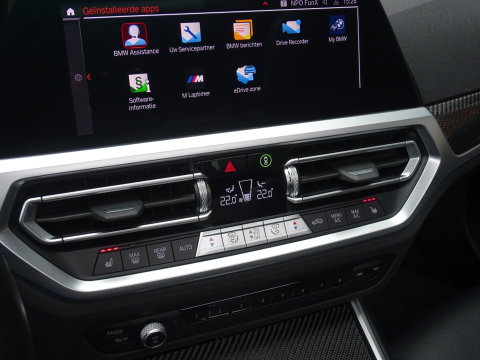 BMW 3 Serie Limousine 330e 292PK M-sport / M-Stoel / Carbon / Laser / 360° / BTW