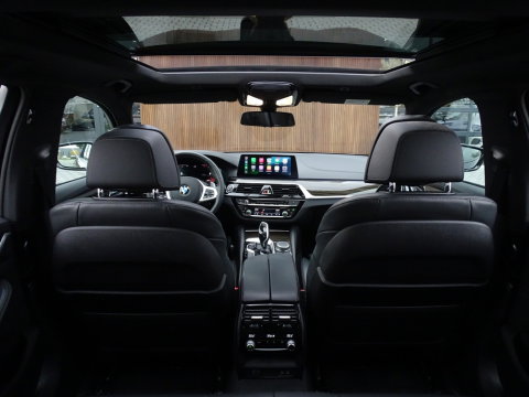 BMW 5 Serie Touring 540i xD 341PK High Ex. M-Individual / Laser / 360° / *NAP*