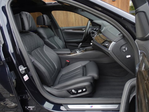 BMW 5 Serie Touring 540i xD 341PK High Ex. M-Individual / Laser / 360° / *NAP*