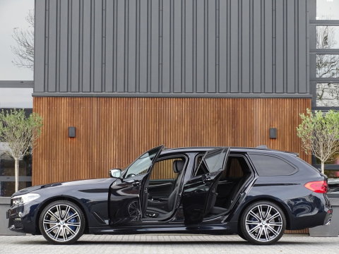 BMW 5 Serie Touring 540i xD 341PK High Ex. M-Individual / Laser / 360° / *NAP*