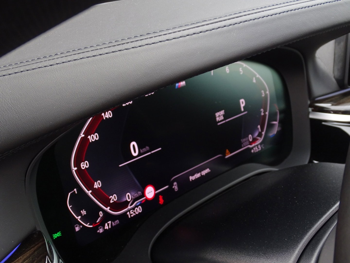 BMW 5 Serie Touring 540i xD 341PK High Ex. M-Individual / Laser / 360° / *NAP*