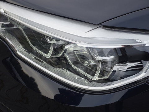 BMW 5 Serie Touring 540i xD 341PK High Ex. M-Individual / Laser / 360° / *NAP*