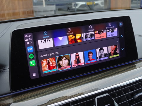 BMW 5 Serie Touring 540i xD 341PK High Ex. M-Individual / Laser / 360° / *NAP*