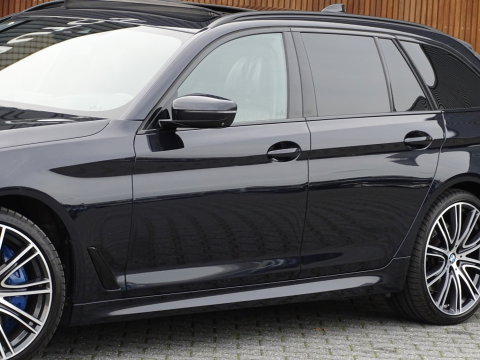 BMW 5 Serie Touring 540i xD 341PK High Ex. M-Individual / Laser / 360° / *NAP*
