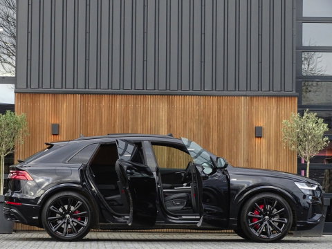 Audi Q8 55 TFSI e 381PK Quattro S line / Carbon / 23'' / B&O / 360°