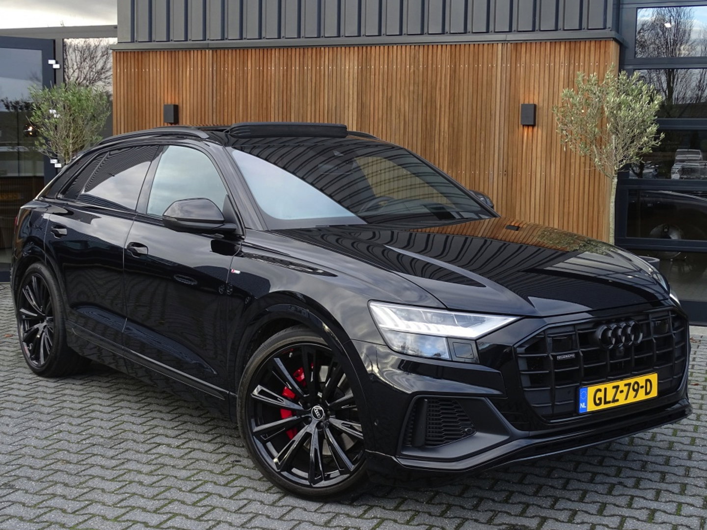 Audi Q8 55 TFSI e 381PK Quattro S line / Carbon / 23'' / B&O / 360°