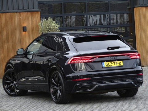 Audi Q8 55 TFSI e 381PK Quattro S line / Carbon / 23'' / B&O / 360°
