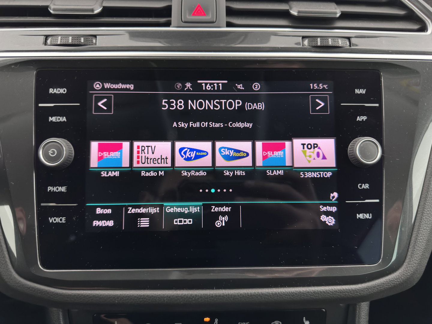 Volkswagen Tiguan 2.0 TDI Business+ (INCL.BTW) Aut. *FULL-LED | HEATED-COMFORTSEATS | ADAPTIVE-CRUISE | DIGI-COCKPIT | PRIVACY-GLASS | CAMERA | SHIFT-PADDLES | ECC | PDC | 18''ALU | TOWBAR*
