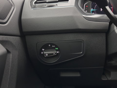 Volkswagen Tiguan 2.0 TDI Business+ (INCL.BTW) Aut. *FULL-LED | HEATED-COMFORTSEATS | ADAPTIVE-CRUISE | DIGI-COCKPIT | PRIVACY-GLASS | CAMERA | SHIFT-PADDLES | ECC | PDC | 18''ALU | TOWBAR*