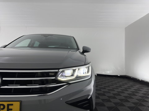 Volkswagen Tiguan 2.0 TDI Business+ (INCL.BTW) Aut. *FULL-LED | HEATED-COMFORTSEATS | ADAPTIVE-CRUISE | DIGI-COCKPIT | PRIVACY-GLASS | CAMERA | SHIFT-PADDLES | ECC | PDC | 18''ALU | TOWBAR*