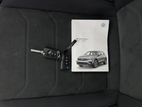 Volkswagen Tiguan 2.0 TDI Business+ (INCL.BTW) Aut. *FULL-LED | HEATED-COMFORTSEATS | ADAPTIVE-CRUISE | DIGI-COCKPIT | PRIVACY-GLASS | CAMERA | SHIFT-PADDLES | ECC | PDC | 18''ALU | TOWBAR*
