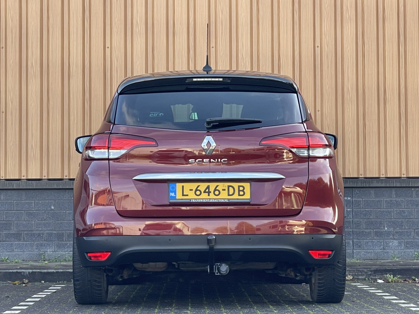Renault Scénic 1.2 TCe Intens | DAB | Trekhaak | Multi sense | Stop & Go | City Safe Drive |  Navigatie | Cruise Control | Elektrische Spiegels |