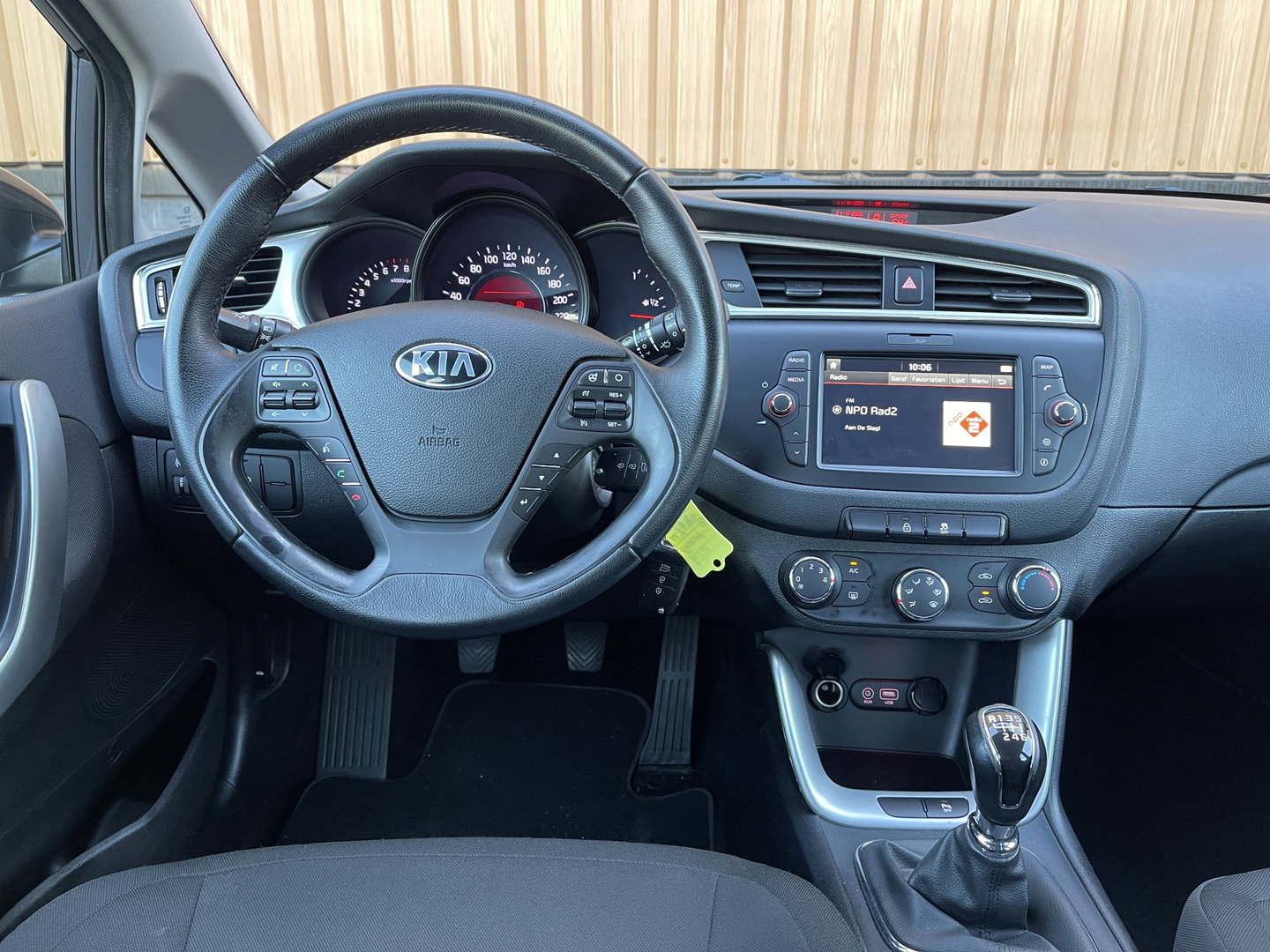 Kia cee'd Sportswagon 1.6 GDI ComfortPlusLine Navigator | Origineel Nederlands | Apple Carplay | Trekhaak | Cruise Control | Navigatie | Lichtmetaal |