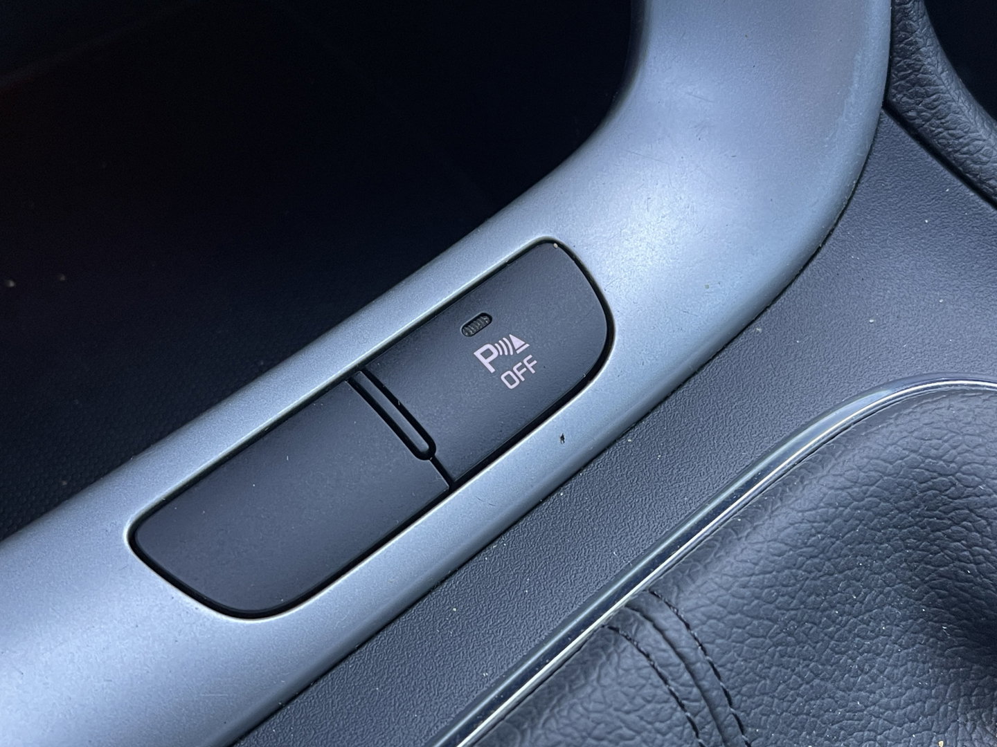 Kia cee'd Sportswagon 1.6 GDI ComfortPlusLine Navigator | Origineel Nederlands | Apple Carplay | Trekhaak | Cruise Control | Navigatie | Lichtmetaal |