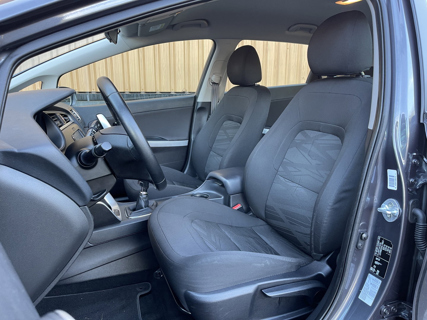 Kia cee'd Sportswagon 1.6 GDI ComfortPlusLine Navigator | Origineel Nederlands | Apple Carplay | Trekhaak | Cruise Control | Navigatie | Lichtmetaal |