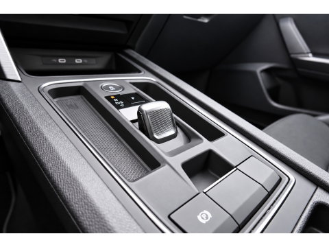 CUPRA Leon 1.4 e-Hybrid VZ Adrenaline PANO KEYLESS ACC CAM