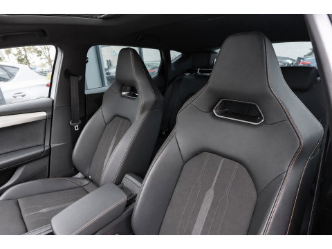 CUPRA Leon 1.4 e-Hybrid VZ Adrenaline PANO KEYLESS ACC CAM