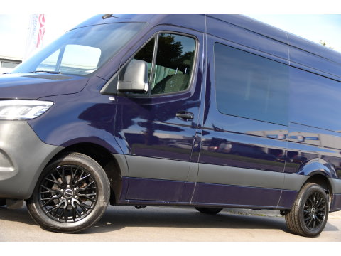 Mercedes-Benz Sprinter 317 1.9 CDI L2H2 RWD DC PB Edition Camera Cruise, Carplay, LED, 3500kg Trekhaak, Geveerde stoel, Standkachel, Automaat, 170pk, Uniek!
