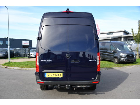Mercedes-Benz Sprinter 317 1.9 CDI L2H2 RWD DC PB Edition Camera Cruise, Carplay, LED, 3500kg Trekhaak, Geveerde stoel, Standkachel, Automaat, 170pk, Uniek!
