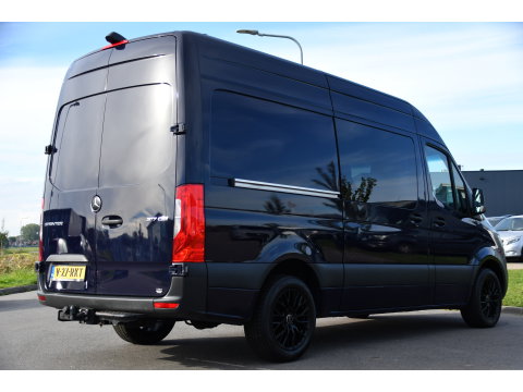 Mercedes-Benz Sprinter 317 1.9 CDI L2H2 RWD DC PB Edition Camera Cruise, Carplay, LED, 3500kg Trekhaak, Geveerde stoel, Standkachel, Automaat, 170pk, Uniek!