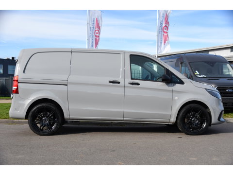Mercedes-Benz Vito 114 CDI 1.9 PB Edition FACELIFT! Camera, Cruise, Carplay, Multimedia, Automaat, 136pk, Sensoren, Uniek!