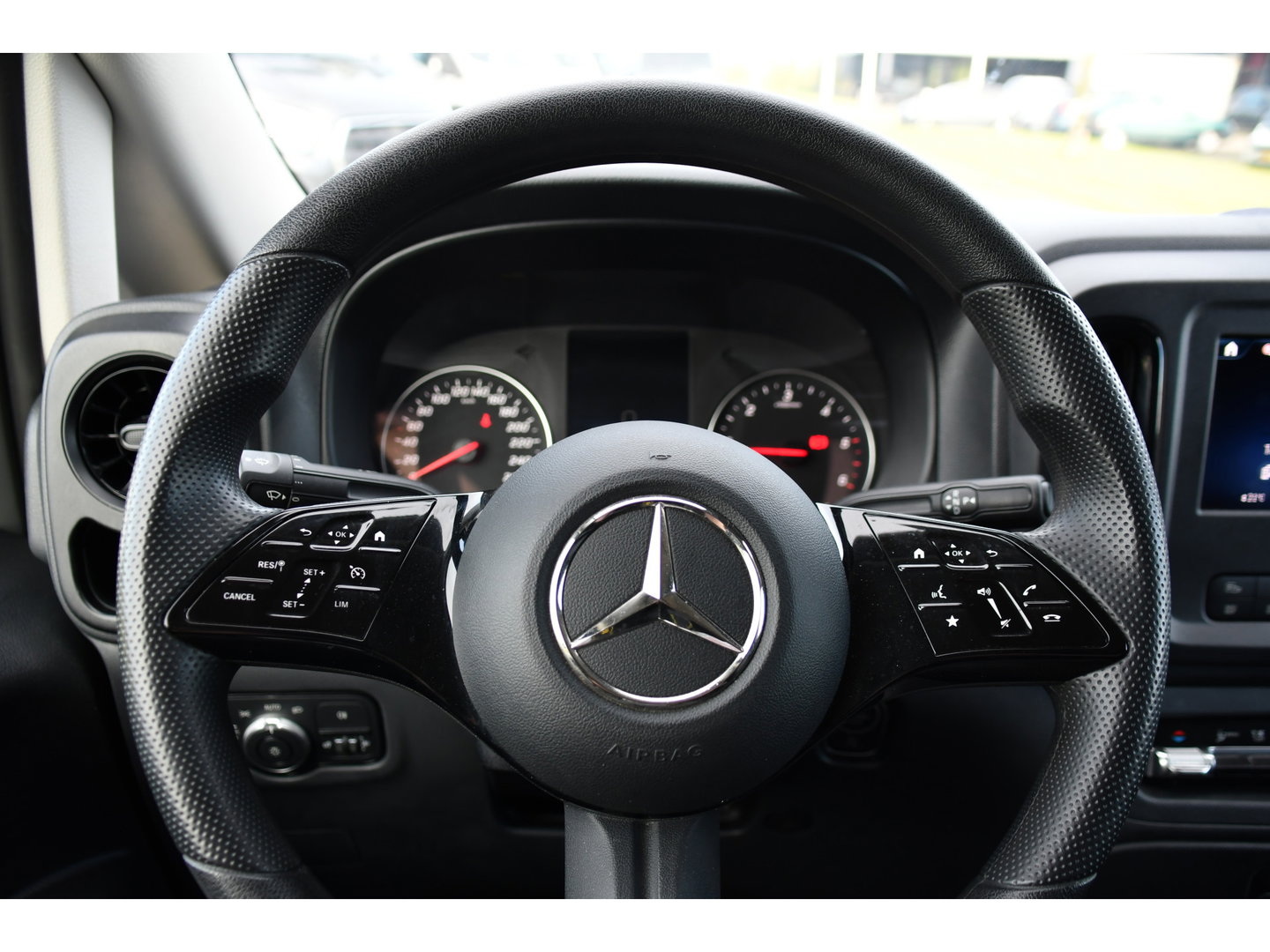 Mercedes-Benz Vito 114 CDI 1.9 PB Edition FACELIFT! Camera, Cruise, Carplay, Multimedia, Automaat, 136pk, Sensoren, Uniek!
