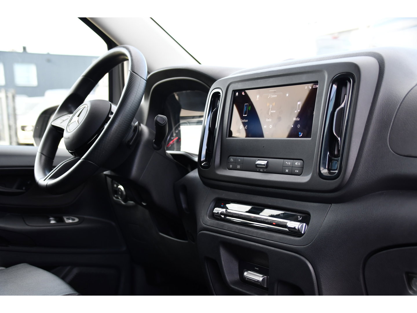 Mercedes-Benz Vito 114 CDI 1.9 PB Edition FACELIFT! Camera, Cruise, Carplay, Multimedia, Automaat, 136pk, Sensoren, Uniek!