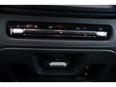 Mercedes-Benz Vito 114 CDI 1.9 PB Edition FACELIFT! Camera, Cruise, Carplay, Multimedia, Automaat, 136pk, Sensoren, Uniek!