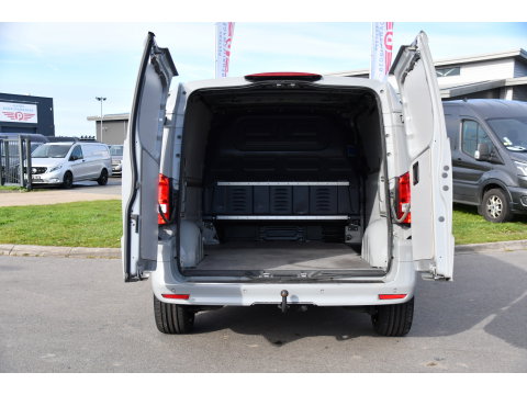 Mercedes-Benz Vito 114 CDI 1.9 PB Edition FACELIFT! Camera, Cruise, Carplay, Multimedia, Automaat, 136pk, Sensoren, Uniek!