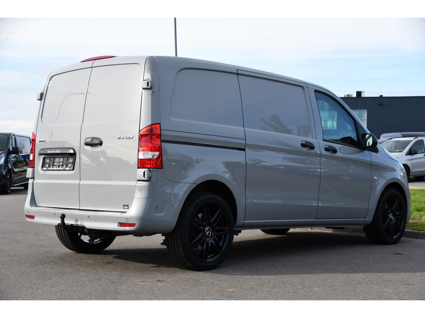 Mercedes-Benz Vito 114 CDI 1.9 PB Edition FACELIFT! Camera, Cruise, Carplay, Multimedia, Automaat, 136pk, Sensoren, Uniek!