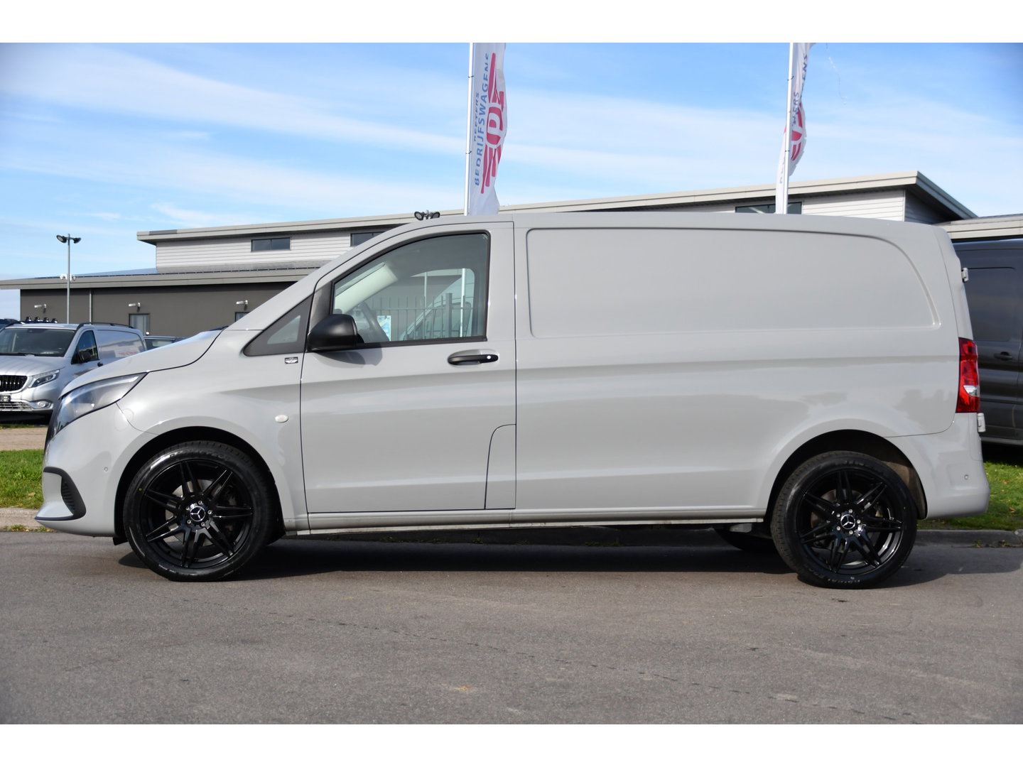 Mercedes-Benz Vito 114 CDI 1.9 PB Edition FACELIFT! Camera, Cruise, Carplay, Multimedia, Automaat, 136pk, Sensoren, Uniek!