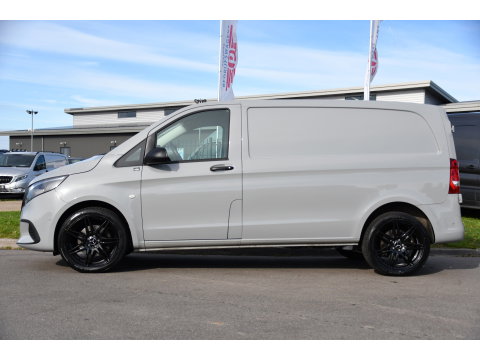 Mercedes-Benz Vito 114 CDI 1.9 PB Edition FACELIFT! Camera, Cruise, Carplay, Multimedia, Automaat, 136pk, Sensoren, Uniek!