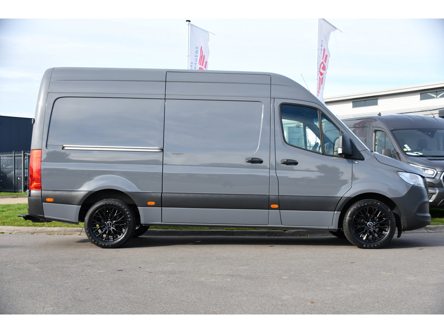 Mercedes-Benz Sprinter 316 2.2 CDI L2H2 PB Edition Camera, Cruise, Carplay, Trekhaak, Geveerde stoel, Multimedia, 164pk, Automaat, Uniek!