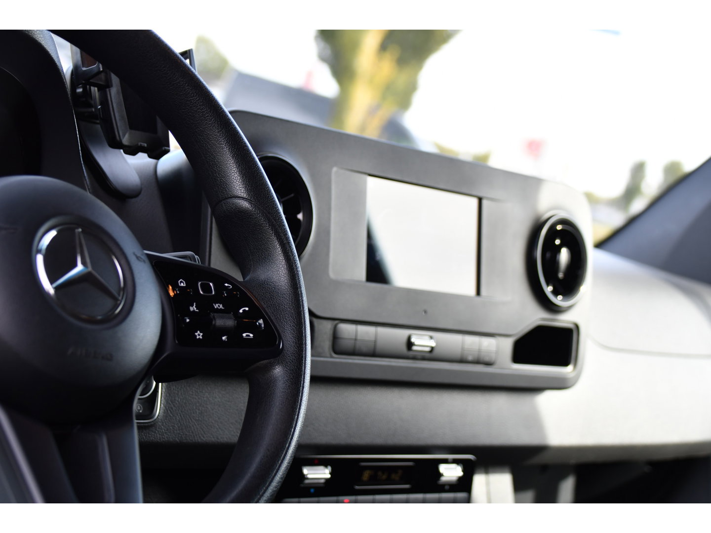 Mercedes-Benz Sprinter 316 2.2 CDI L2H2 PB Edition Camera, Cruise, Carplay, Trekhaak, Geveerde stoel, Multimedia, 164pk, Automaat, Uniek!
