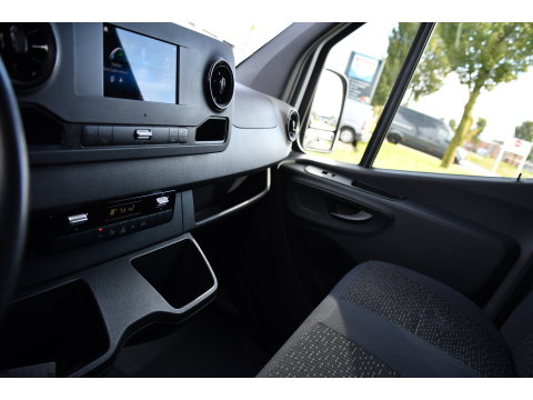 Mercedes-Benz Sprinter 316 2.2 CDI L2H2 PB Edition Camera, Cruise, Carplay, Trekhaak, Geveerde stoel, Multimedia, 164pk, Automaat, Uniek!