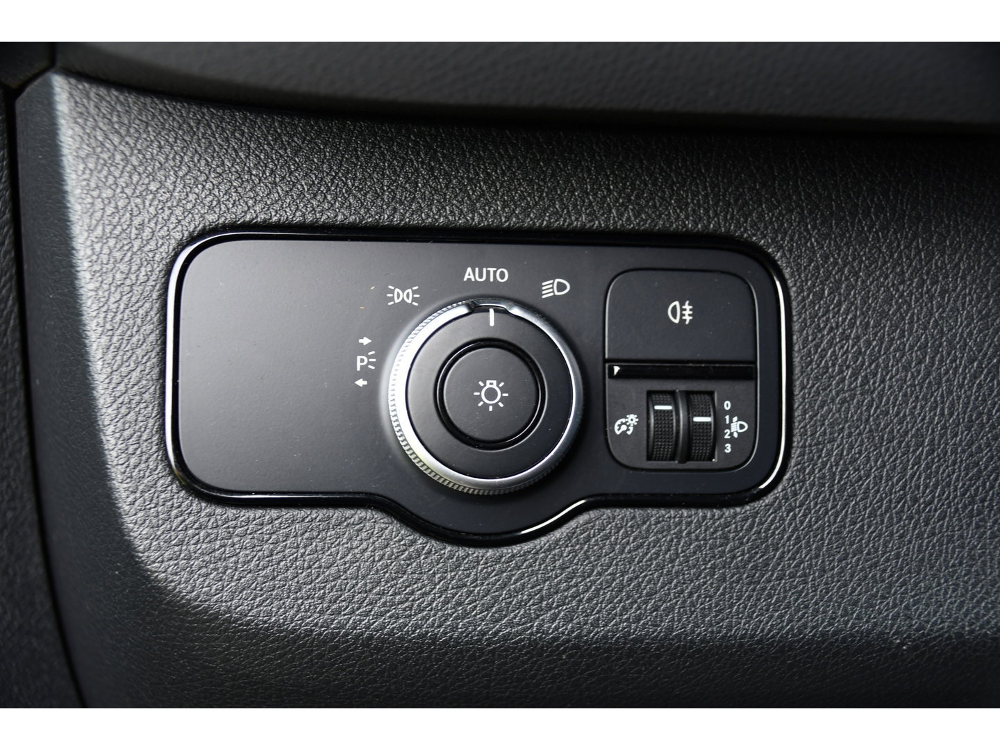 Mercedes-Benz Sprinter 316 2.2 CDI L2H2 PB Edition Camera, Cruise, Carplay, Trekhaak, Geveerde stoel, Multimedia, 164pk, Automaat, Uniek!