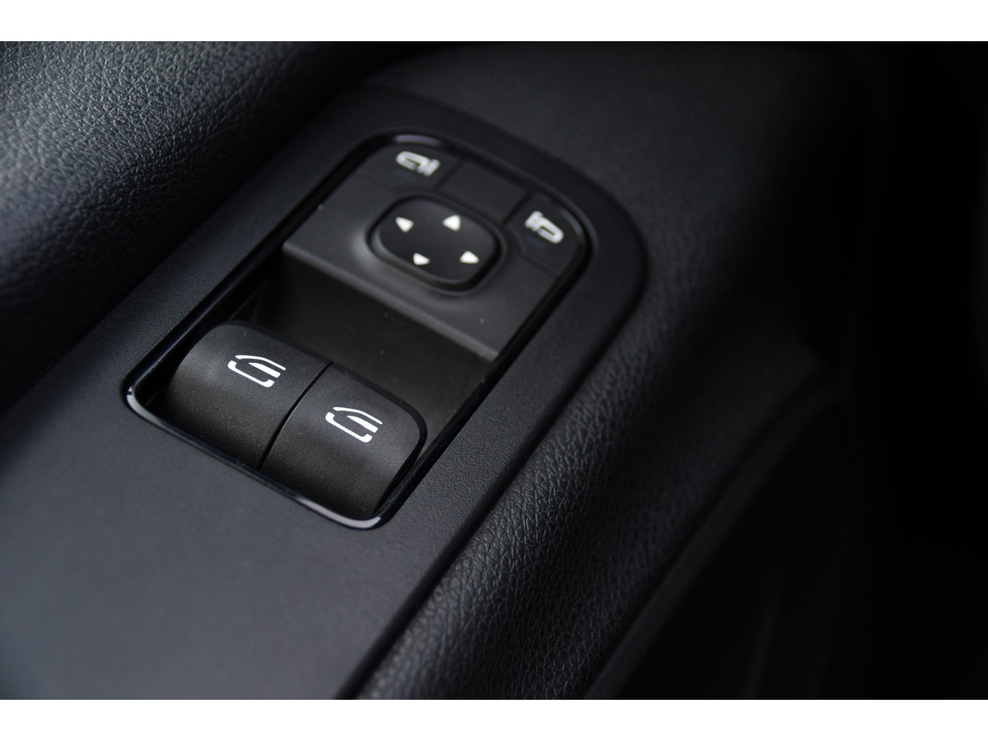 Mercedes-Benz Sprinter 316 2.2 CDI L2H2 PB Edition Camera, Cruise, Carplay, Trekhaak, Geveerde stoel, Multimedia, 164pk, Automaat, Uniek!