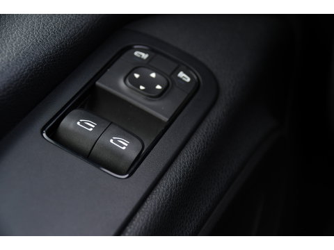 Mercedes-Benz Sprinter 316 2.2 CDI L2H2 PB Edition Camera, Cruise, Carplay, Trekhaak, Geveerde stoel, Multimedia, 164pk, Automaat, Uniek!