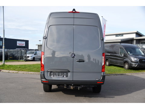Mercedes-Benz Sprinter 316 2.2 CDI L2H2 PB Edition Camera, Cruise, Carplay, Trekhaak, Geveerde stoel, Multimedia, 164pk, Automaat, Uniek!