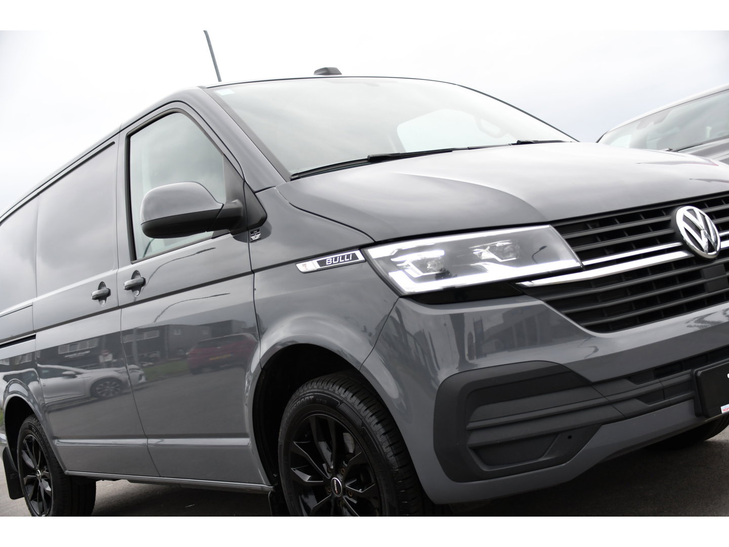 Volkswagen Transporter 2.0 TDI L1H1 Bulli Virtual, Camera, Cruise, Carplay, LED, Multimedia, 150pk, Leder, Uniek!