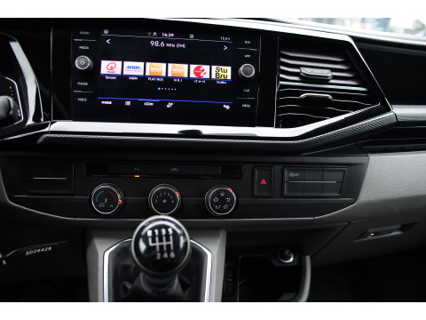 Volkswagen Transporter 2.0 TDI L1H1 Bulli Virtual, Camera, Cruise, Carplay, LED, Multimedia, 150pk, Leder, Uniek!
